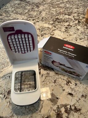 OXO vegetable chopper